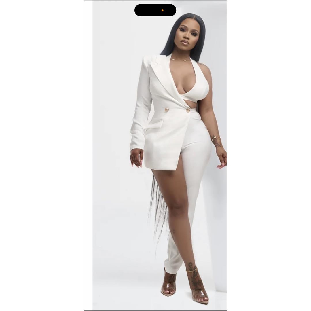 White one sleeve stylish jumpsuit