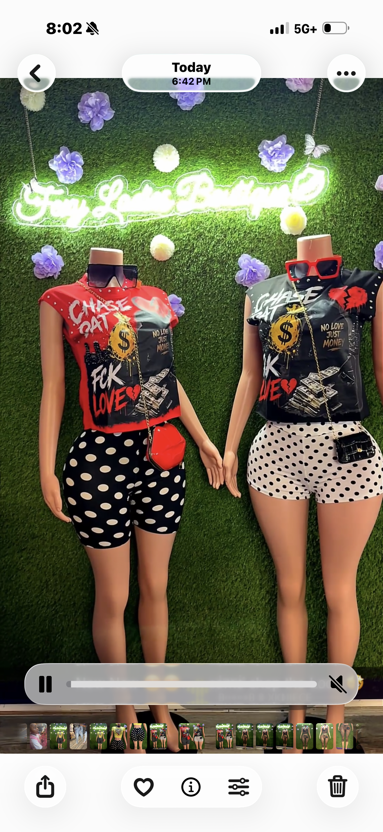 Short sleeve graphic top